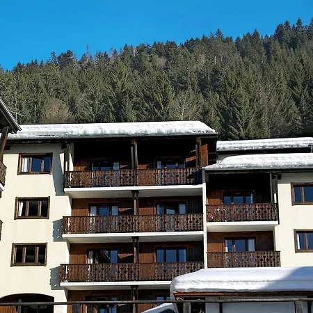 Aparthotel Odalys Le Front De Neige 2*