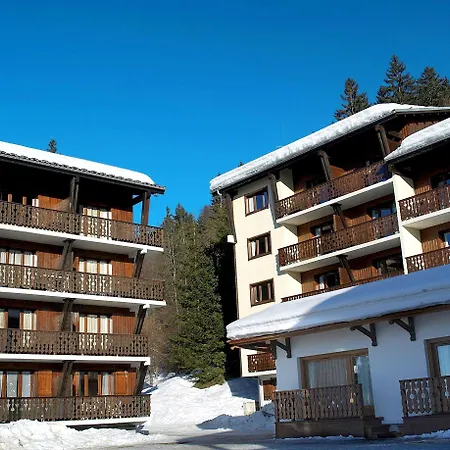 Odalys Le Front De Neige Aparthotel Les Carroz d'Araches